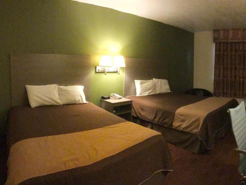 Rodeway Inn Moriarty Exteriör bild